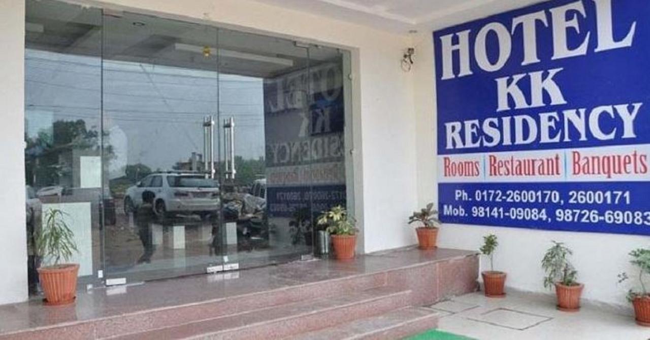 Hotel Kk Residency Chandīgarh Exterior foto