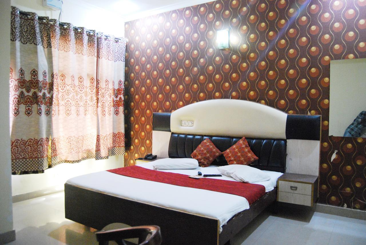 Hotel Kk Residency Chandīgarh Exterior foto